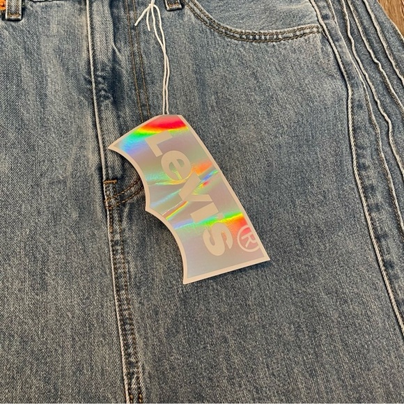 NWT LEVI'S PRIDE SKIRT Denim Front Slit Knee Length Y2K Vibes Women's Size Large - Picture 9 of 14